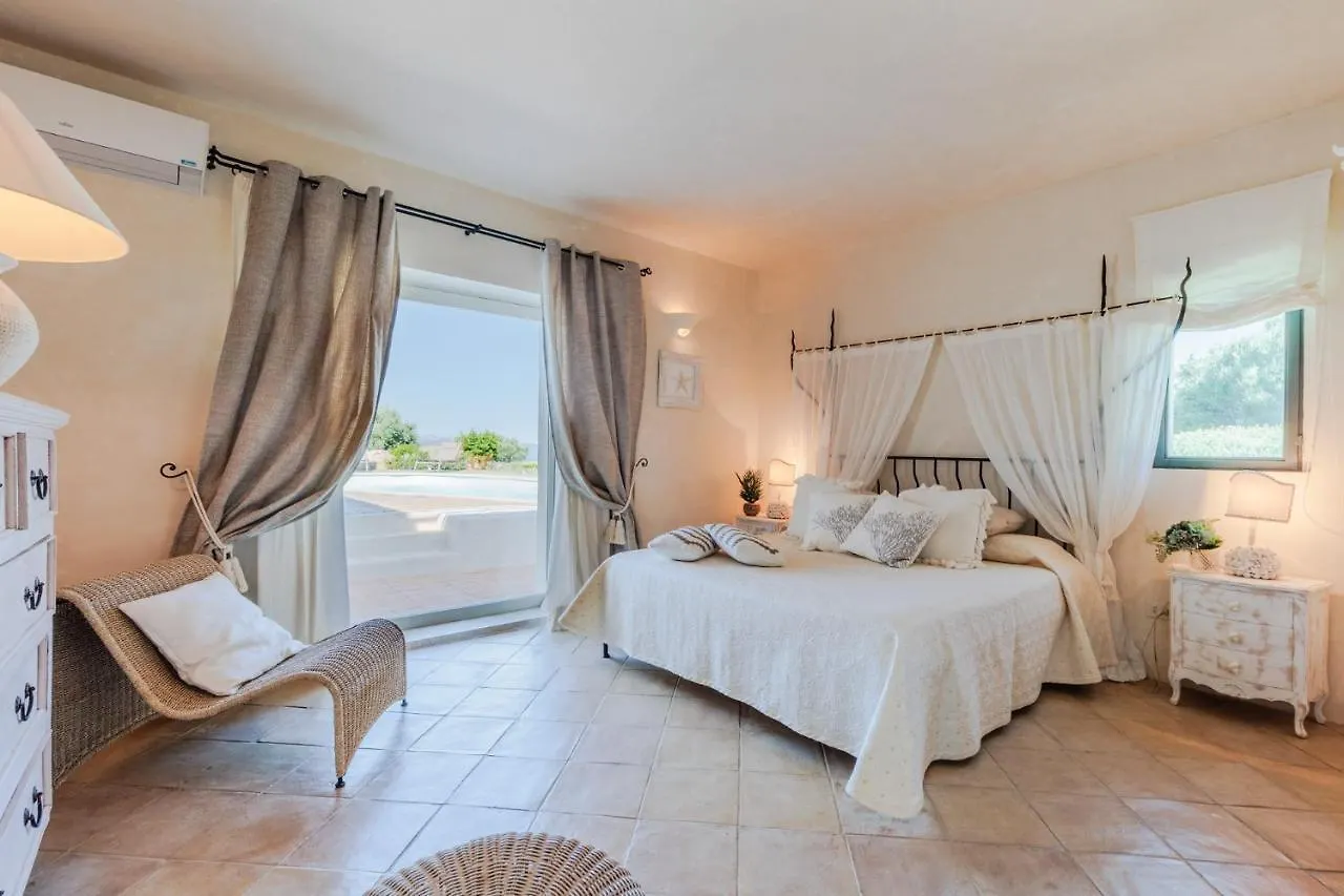 Villa Smeralda, With Private Pool In Porto Cervo, Sardinia Италия